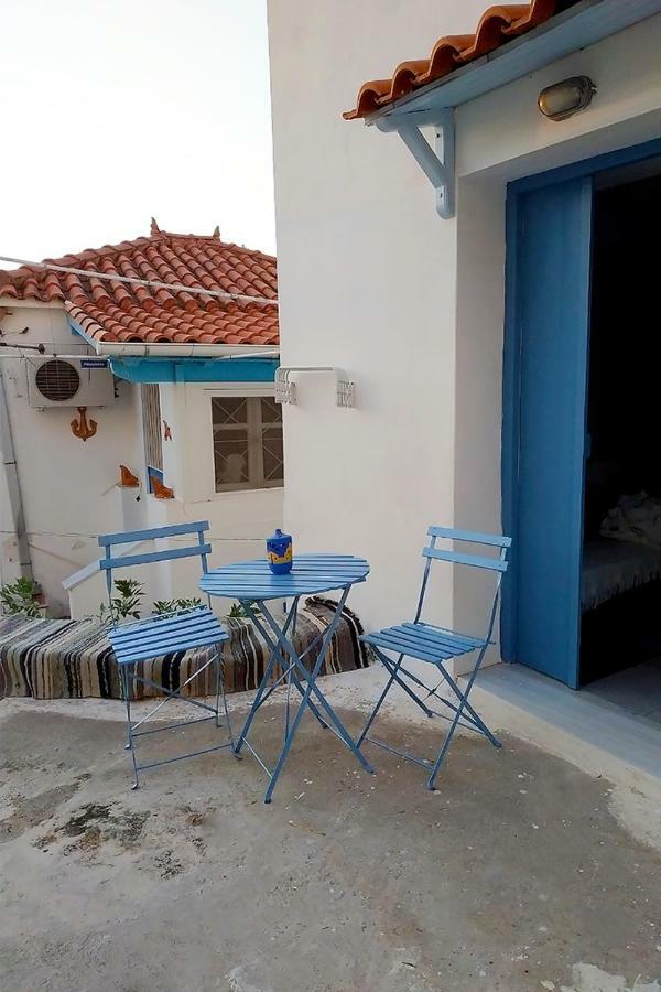 Theseus Apartment Poros Town Luaran gambar
